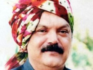 कवर्धा के पूर्व विधायक योगेश्वर राज सिंह ने भांजी को धक्का मार कर महल से निकाला, देर रात थाने पहुंची Chhattisgarh Crimes