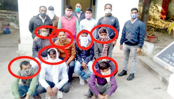 रायपुर आरक्षण केंद्र में हो रहा था टिकट की कालाबाजारी, चीफ रिजर्वेशन सुपरवाइजर समेत 7 गिरफ्तार Chhattisgarh Crimes