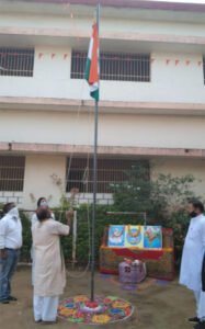 स्वार्थपरता और हठवादिता से गणतंत्र के समक्ष विश्वास का संकट पैदा कर पेश की जा रहीं चुनौतियों का मुक़ाबला ज़रूरी : पुरोहित Chhattisgarh Crimes