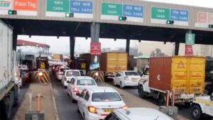 राष्ट्रीय राजमार्गों से हटेंगे टोल प्लाजा, आप भी अपने वाहनों में लगवा लें यह खास कार्ड Chhattisgarh Crimes