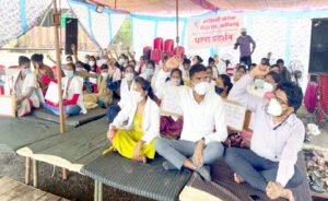 कोरोना काल में काम करने वाले अस्थायी कोविड कर्मचारियों ने खोला मोर्चा Chhattisgarh Crimes