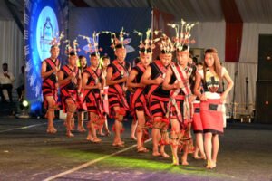 मांदर की थाप, घुंघरूओं की खनक, मधुर स्वर लहरियों और रंग-बिरंगे परिधानों से गुलजार रहा साइंस कॉलेज मैदान Chhattisgarh Crimes