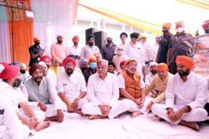 गुरुनानक देव जी ने देश-दुनिया को दिया मानवता की सेवा का संदेश : भूपेश बघेल Chhattisgarh Crimes