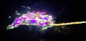 माता वैष्णो देवी मंदिर में भगदड़ से 12 लोगों की मौत और 14 जख्मी, नए साल पर भारी संख्या में जुटे थे श्रद्धालु Chhattisgarh Crimes