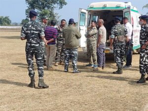 ब्रेकिंग न्यूज: गरियाबंद से बड़ी खबर, नक्सलियों और पुलिस के बीच मुठभेड़, एक जवान को लगी गोली Chhattisgarh Crimes