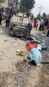 तेज रफ्तार कार ने 8 मजदूरों को रौंदा, एक की मौत Chhattisgarh Crimes