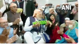 प्रधानमंत्री नरेंद्र मोदी रविदास जयंती के मौके पर दिल्ली के रविदास विश्राम धाम पहुंचे, श्रद्धालुओं के साथ झांझ भी बजाई Chhattisgarh Crimes