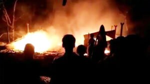 हैदराबाद में कबाड़ गोदाम में लगी भीषण आग, 11 बिहारी मजदूर जिंदा जले Chhattisgarh Crimes