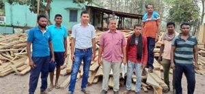 वन विभाग की बड़ी कार्रवाई, तीन फर्निचर मार्ट हुए सील Chhattisgarh Crimes