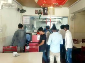 निगम कर्मियों ने होटल और घरों में दी दबिश, लगाया जुर्माना Chhattisgarh Crimes