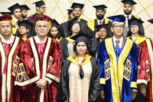 दृढ़ इच्छाशक्ति के दम पर दृष्टिहीन छात्रा बनी हिदायतुल्ला नेशनल लॉ युनिवर्सिटी की टॉपर Chhattisgarh Crimes