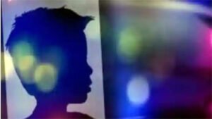 स्कूल के शौचालय में 18 घंटे बंद रह गया छात्र, हेडमास्टर गिरफ्तार Chhattisgarh Crimes