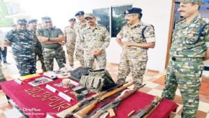 पुलिस-नक्सली मुठभेड़ में हथियार व गोला बारूद बरामद Chhattisgarh Crimes