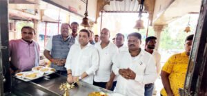 मुख्यमंत्री भूपेश बघेल के दीर्घायु के लिए सतीश जग्गी ने काली माता मंदिर में किया महाआरती-प्रसाद वितरण का आयोजन Chhattisgarh Crimes