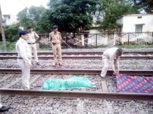 कॉलेज छात्रा ने ट्रेन के आगे कूदकर कर ली खुदकुशी Chhattisgarh Crimes