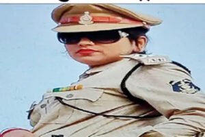 छत्तीसगढ़ की ये लुटेरी एक्ट्रेस वर्दी में रोल करते-करते खुद को समझने लगी पुलिसवाली, फिर किया ये कांड, अब पहुंची सलाखों के पीछे Chhattisgarh Crimes