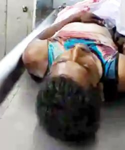 दो चोर गिरोह के बीच खूनी संघर्ष : पुलिस को सूचना देने से नाराज बदमाशों ने युवक को उतारा मौत के घाट Chhattisgarh Crimes