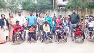 नपाध्यक्ष ने बांटे 17 दिव्यांग हितग्राहियों को ट्रायसिकल Chhattisgarh Crimes