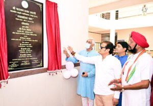 चिकित्सा शिक्षा मंत्री टी.एस. सिंहदेव ने आयुर्वेद कॉलेज में पीजी ब्लॉक का किया लोकार्पण Chhattisgarh Crimes