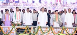 मुख्यमंत्री भूपेश बघेल ने भरोसे की सम्मेलन में 443 करोड़ 14 लाख 30 हजार रूपए के विकास कार्यो की दी सौगात Chhattisgarh Crimes