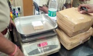 रायपुर से दुर्ग जा रही बस में दुर्ग पुलिस ने जब्त किया 21 किलो सोना Chhattisgarh Crimes