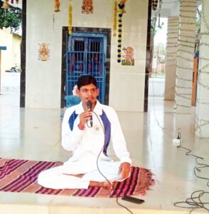 भीषण गर्मी में पुलिस प्रशासन को भी अब है योग का सहारा Chhattisgarh Crimes