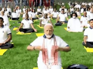 PM मोदी UN में बोले- योग कॉपीराइट फ्री : कहा- यह हमारी पुरानी संस्कृति, इसकी वजह से दुनिया भारत के साथ आई Chhattisgarh Crimes