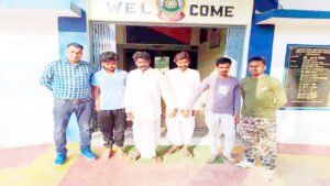 बुजुर्ग दंपत्ति से मारपीट करने वाले सरपंच और उसके दो बेटों के साथ 8 आरोपी गिरफ्तार Chhattisgarh Crimes