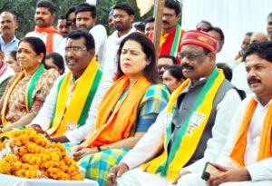 कांग्रेस सरकार पर बरसीं भाजपा की राष्ट्रीय प्रवक्ता मीनाक्षी, कहा – वादाखिलाफी कर जनता का लूटा पैसा Chhattisgarh Crimes