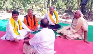 चिंतामणी महाराज बदलेंगे पाला! बृजमोहन अग्रवाल के साथ भाजपा के आला नेताओं से मुलाकात के बाद लगाए जा रहे कयास… Chhattisgarh Crimes