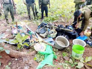 कांकेर में पुलिस-नक्सली मुठभेड़, 2 माओवादी ढेर Chhattisgarh Crimes