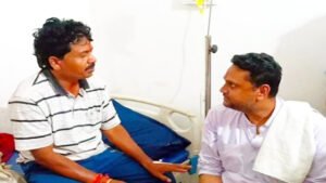 खरसिया से भाजपा प्रत्याशी महेश साहू को देखने अस्पताल पहुंचे मंत्री उमेश पटेल, शीघ्र स्वास्थ्य लाभ की कामना Chhattisgarh Crimes