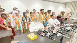 रायपुर दक्षिण विधानसभा से 17 प्रत्याशियों ने वापस लिया अपना नाम, थामा कांग्रेस का दामन Chhattisgarh Crimes