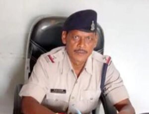 सड़क हादसे में ASI की मौत, एक आरक्षक घायल Chhattisgarh Crimes