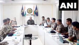 डीजीपी अशोक जुनेजा ने नक्सल ऑपरेशन पर ली हाई लेवल मीटिंग Chhattisgarh Crimes