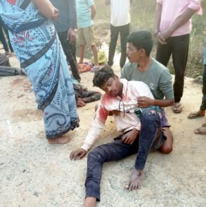 भीषण सड़क हादसे में दो की मौत, दो गंभीर रूप से जख्मी Chhattisgarh Crimes