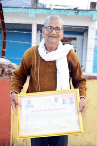 नई सरकार के बनते ही धान का बकाया बोनस पाकर किसानों के चेहरों में आई खुशी Chhattisgarh Crimes