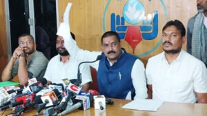 फिर उठा झंडा कांड का मुद्दा, कवर्धा राष्ट्रवादी जनविचार संघ ने पूर्व मंत्री अकबर पर लगाया आरोपियों को संरक्षण देने का आरोप… Chhattisgarh Crimes