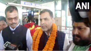 खेल मंत्रालय ने कुश्ती संघ को सस्पेंड किया; बजरंग बोले- पद्मश्री वापस लूंगा, साक्षी मलिक संन्यास के फैसले पर दोबारा विचार करेंगी Chhattisgarh Crimes