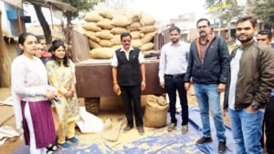 171 कट्टा धान का अवैध परिवहन करते पकड़ाया सरपंच Chhattisgarh Crimes