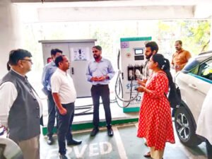 रायपुर में शुरु हुआ ई व्हिकल चार्जिग स्टेशन Chhattisgarh Crimes