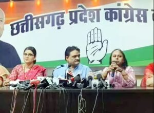 राधिका खेड़ा को सुशील आनंद की चुनौती : विक्टिम कार्ड खेलने का आरोप, बोले- दूंगा मानहानि का नोटिस Chhattisgarh Crimes