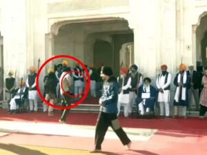 पंजाब के पूर्व डिप्टी CM सुखबीर बादल पर फायरिंग:बाल-बाल बचे, गोल्डन टेंपल के बाहर सेवा कर रहे थे; हमलावर खालिस्तानी आतंकी गिरफ्तार Chhattisgarh Crimes