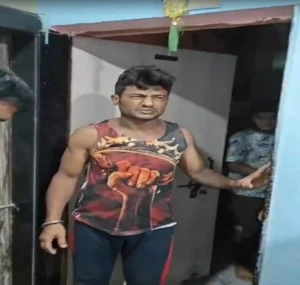 रायपुर क्राइम ब्रांच ने सुबह 5 बजे पंडरी इलाके के ईरानी डेरा में रेड मारी Chhattisgarh Crimes