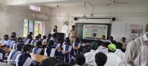 साइबर अपराध को रोकने शोभा स्कूल में जन जागरूकता कार्यशाला का आयोजन Chhattisgarh Crimes