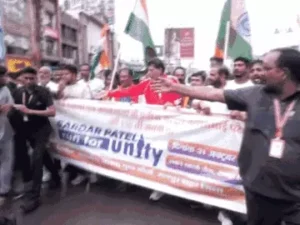 देश के लौहपुरुष और पूर्व उप प्रधानमंत्री सरदार वल्लभ भाई पटेल की 150वीं जयंती पर रायपुर में एकता मार्च का आयोजन किया गया Chhattisgarh Crimes