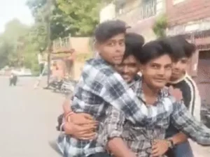 बिलासपुर में सड़क पर बाइक से फर्राटे मारते स्टंट करने वाले चार युवकों को पुलिस ने गिरफ्तार किया Chhattisgarh Crimes