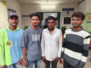 बलौदाबाजार के गिधपुरी थाना क्षेत्र के ग्राम दतरेंगी में एक युवक पर चाकू से हमला किया गया Chhattisgarh Crimes