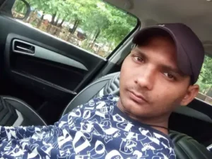 कोरबा में सीएसईबी चौकी के पेट्रोलिंग वाहन चालक राम कुमार प्रजापति पर खुद को पुलिस बताकर लोगों को धमकाने और वसूली करने का आरोप लगा Chhattisgarh Crimes