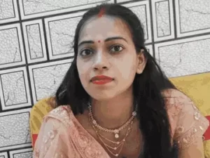 महिला ने घर की छत से कूदकर दी जान Chhattisgarh Crimes